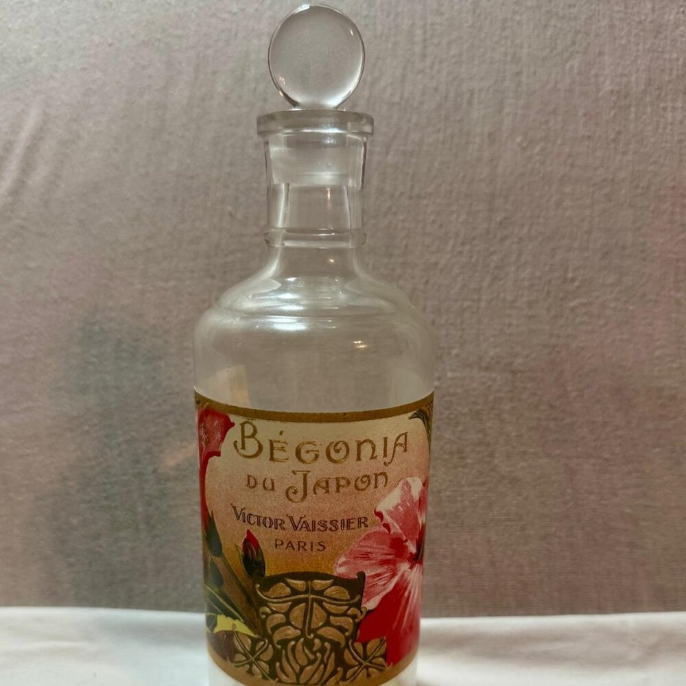 Vintage Glass Bottle - Begonia Du Japon - Victor Vaissier - Paris